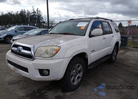 2006 Toyota 4Runner Sr5 V6 z USA, uszkodzony, nr VIN JTEBU14R468074359